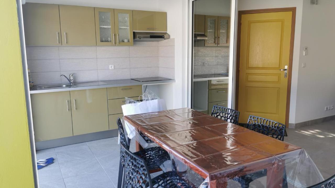 Cap Des Anses Apartment Sainte-Anne Bagian luar foto